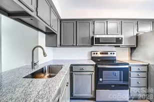 9604 Vinca Cir, Charlotte, NC 28213 - Photo 6