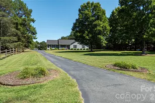 187 Sunfish Dr, Mooresville, NC 28117 - Photo 1