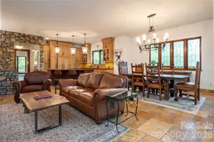 18 Woodlink Rd, Asheville, NC 28801 - Photo 10