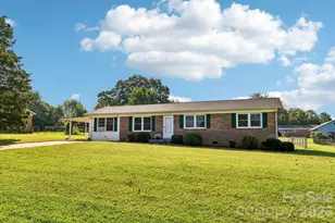5111 Hawthorne Ln, Shelby, NC 28152 - Photo 2
