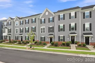 2509 Autumn Olive Ln, Matthews, NC 28104 - Photo 2
