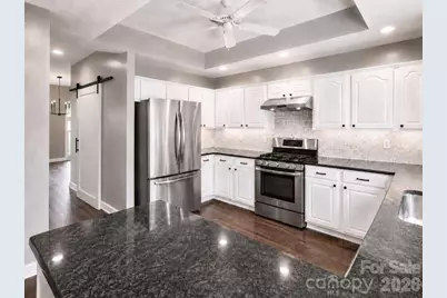12512 Cliffcreek Drive, Huntersville, NC 28078 - Photo 2