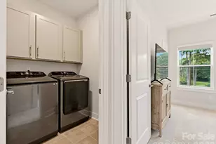 622 E Woodlawn Rd, Charlotte, NC 28209 - Photo 28