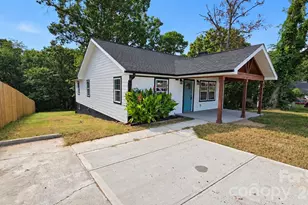 142 S Morrow Ave, Albemarle, NC 28001 - Photo 2