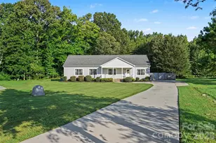 5914 Ruffner Ct, Wingate, NC 28174 - Photo 2