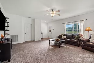 5914 Ruffner Ct, Wingate, NC 28174 - Photo 4