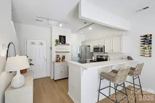 310 Ross Moore Ave, Charlotte, NC 28205 - Photo 6