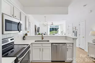 310 Ross Moore Ave, Charlotte, NC 28205 - Photo 10