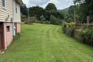408 McCoy Cove Rd, Black Mountain, NC 28711 - Photo 10