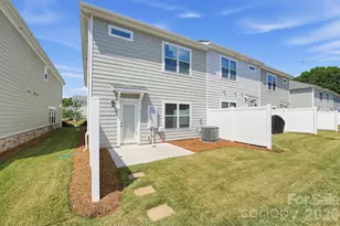 918 Sagecroft Ln, Indian Trail, NC 28079 - Photo 4