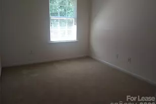 1510 Royal Auburn Ave, Fort Mill, SC 29708 - Photo 10