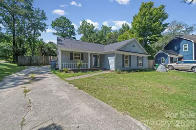 4301 Claybury Court, Charlotte, NC 28227 - Photo 4