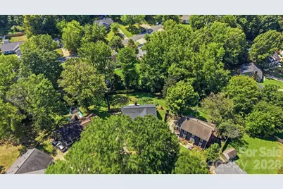 4301 Claybury Court, Charlotte, NC 28227 - Photo 38