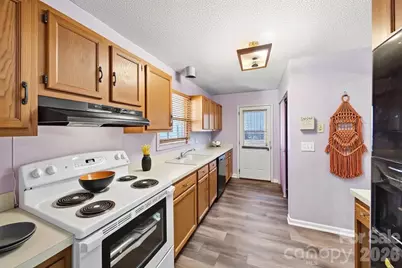 4301 Claybury Court, Charlotte, NC 28227 - Photo 10