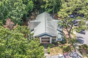 1051 Churchill Downs Ct, Charlotte, NC 28211 - Photo 24