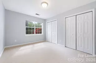 1051 Churchill Downs Ct, Charlotte, NC 28211 - Photo 18