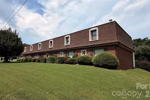 103 Crestlane Dr, Morganton, NC 28655 - Photo 4