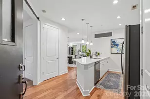 1101 W 1st St, Charlotte, NC 28202 - Photo 12
