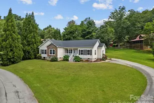 97 Meadowview Dr, Saluda, NC 28773 - Photo 2