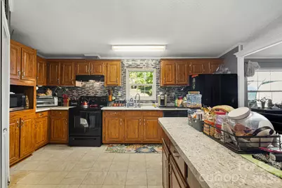 96 Fallswood Court, Hendersonville, NC 28739 - Photo 18