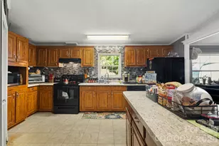96 Fallswood Ct, Hendersonville, NC 28739 - Photo 18