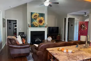 103 Henry's Glen Dr, Morganton, NC 28655 - Photo 2