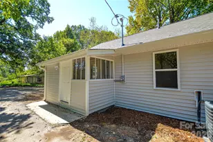 909 US 70 Hwy W, Morganton, NC 28655 - Photo 28