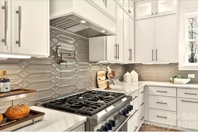 1718 Seifert Circle, Charlotte, NC 28205 - Photo 20