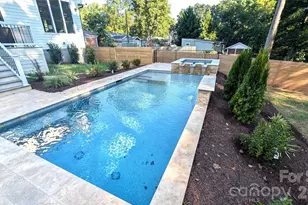 1718 Seifert Cir, Charlotte, NC 28205 - Photo 2
