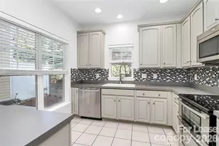 10978 Princeton Village Dr, Charlotte, NC 28277 - Photo 4