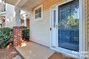 10978 Princeton Village Dr, Charlotte, NC 28277 - Photo 2
