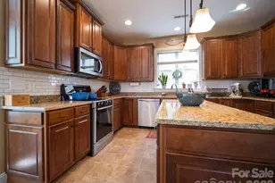 172 Tom Sawyer Ln, Mount Holly, NC 28120 - Photo 30