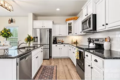 10304 Holly Park Drive, Charlotte, NC 28214 - Photo 10