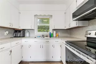 3333 Eastwood Ave, Morganton, NC 28655 - Photo 8