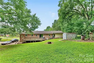 3333 Eastwood Ave, Morganton, NC 28655 - Photo 6