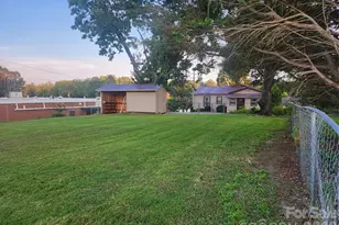 8 N Summit Ave, Granite Falls, NC 28630 - Photo 22