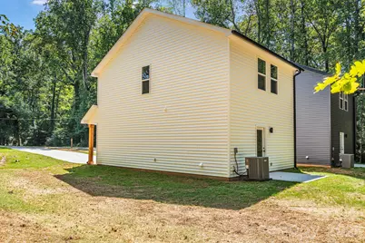 114 N Yadkin Avenue, Spencer, NC 28159 - Photo 4
