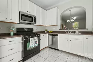 8033 Willow Branch Dr, Waxhaw, NC 28173 - Photo 6
