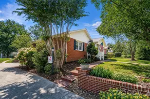 115 N Chestnut St, Morganton, NC 28655 - Photo 12
