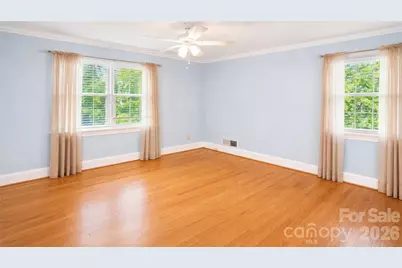 115 N Chestnut Street, Morganton, NC 28655 - Photo 20
