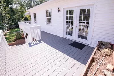 115 N Chestnut Street, Morganton, NC 28655 - Photo 4