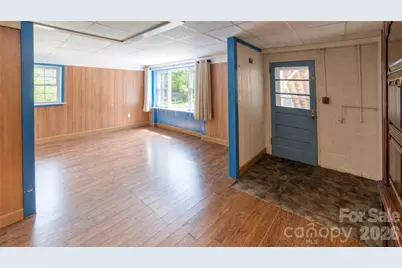 115 N Chestnut Street, Morganton, NC 28655 - Photo 26
