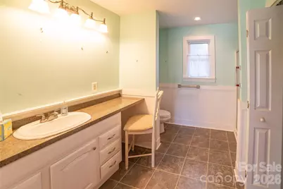 115 N Chestnut Street, Morganton, NC 28655 - Photo 24
