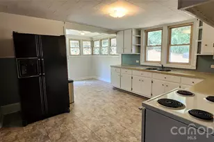 217 10th St, Cramerton, NC 28032 - Photo 6