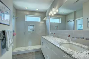914 Westbrook Dr, Charlotte, NC 28202 - Photo 14