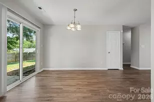 11207 Gold Pan Rd, Charlotte, NC 28215 - Photo 14