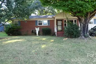 801 Tryon St, Shelby, NC 28150 - Photo 1