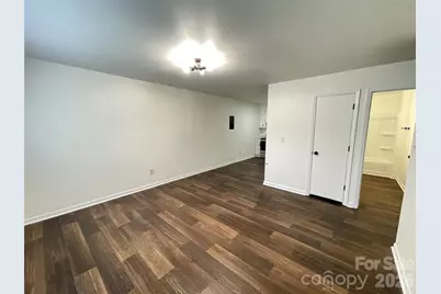 810 S Dalton Street, Gastonia, NC 28052 - Photo 2