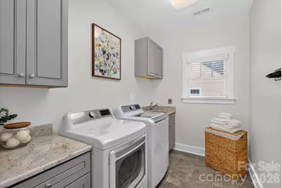 2562 Roseview Lane, Charlotte, NC 28205 - Photo 14