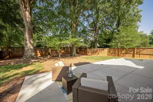 2562 Roseview Ln, Charlotte, NC 28205 - Photo 30